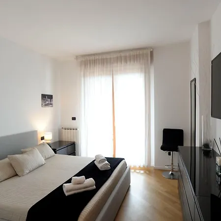 4bnb - Flaminia Prestigious Flat - Swimming Pool Apartment Rom